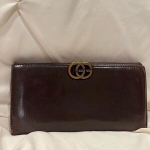 Vintage Gucci Smooth Leather Long Wallet Unique Clasp Made in Italy GG